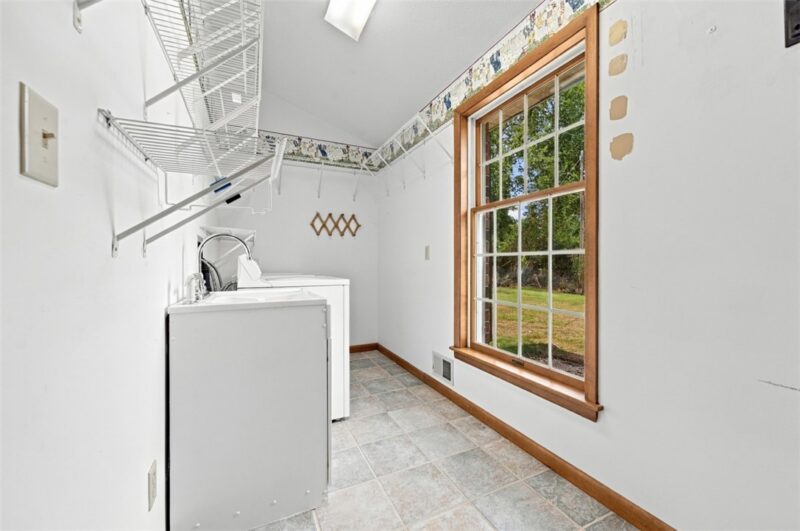 160 Hazlett Ln — photo 7