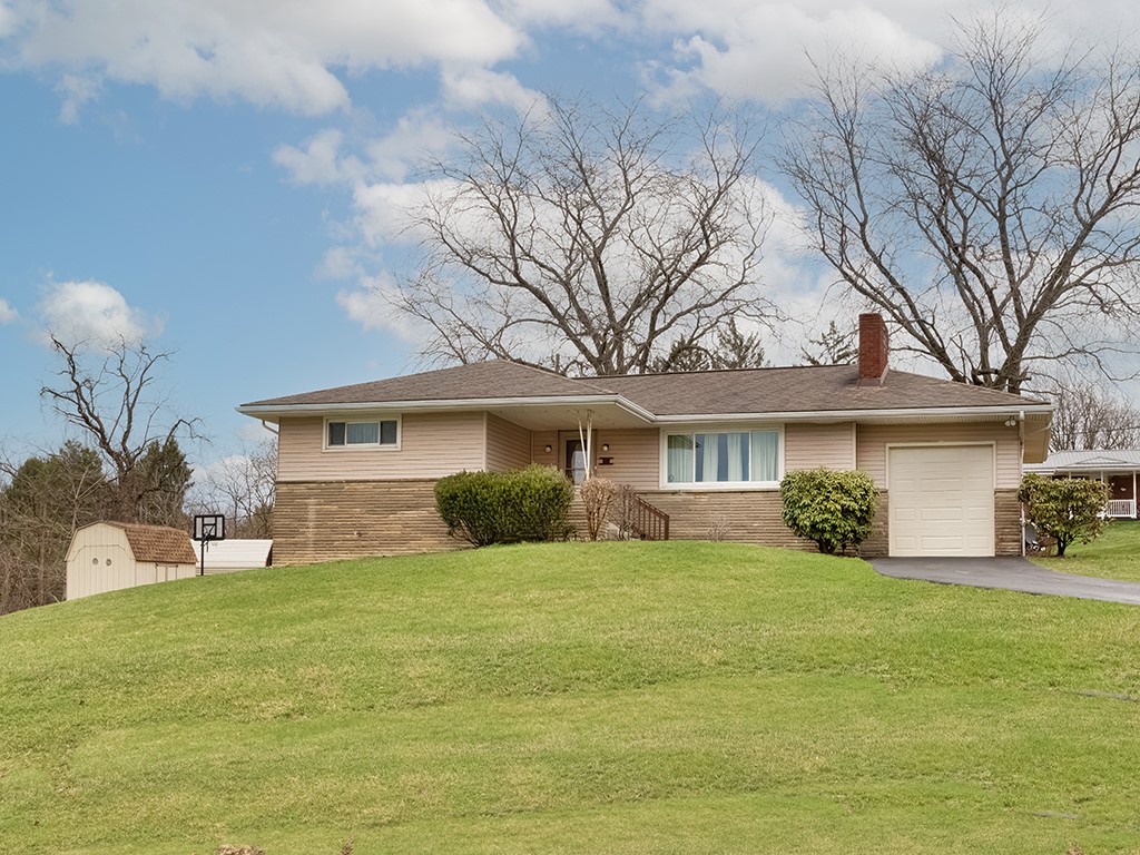 1 Westwood Drive — photo 1