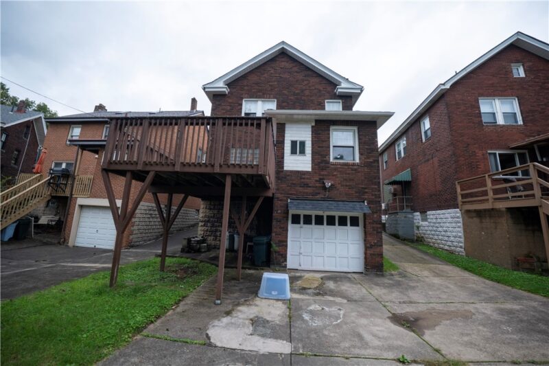 2857 Beechwood Blvd — photo 3