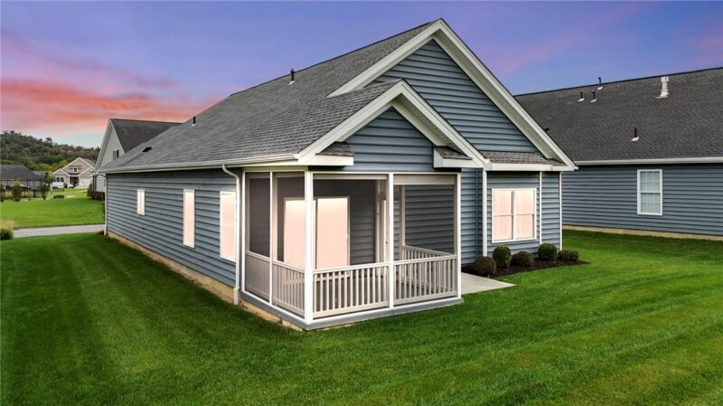 207 Liberty Blvd — photo 2
