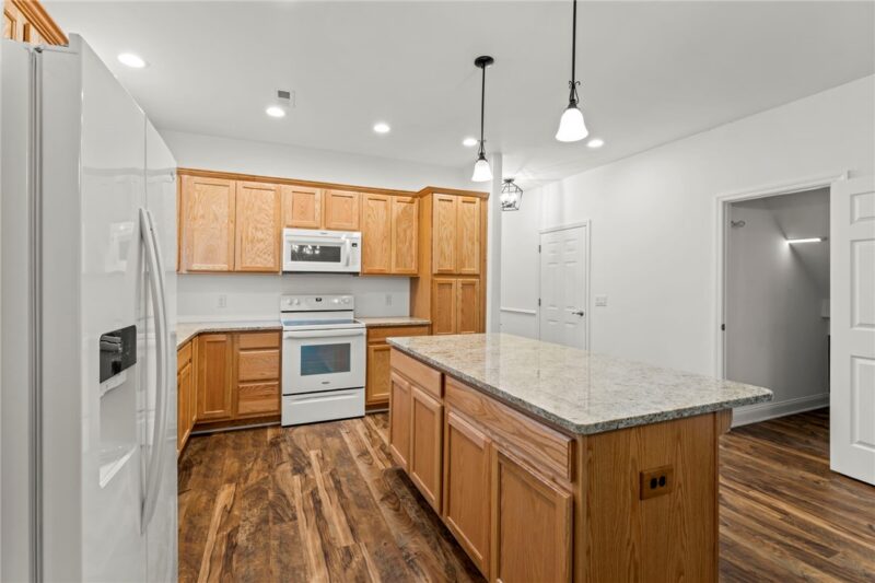 207 Liberty Blvd — photo 5