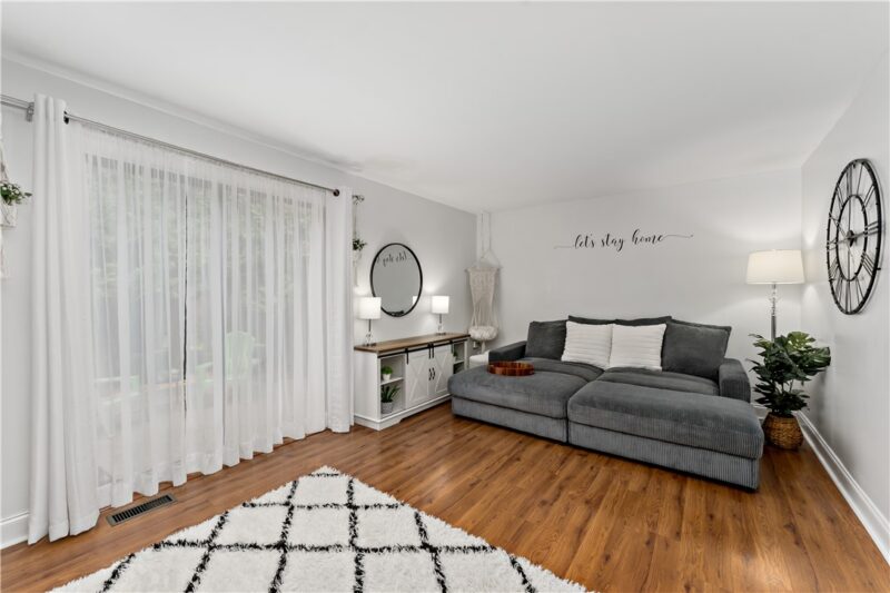 395 Hemlock Ct — photo 6