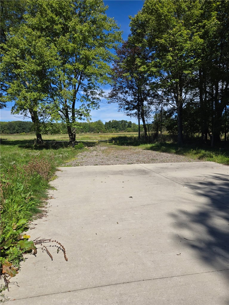 60 Babcock Rd — photo 1