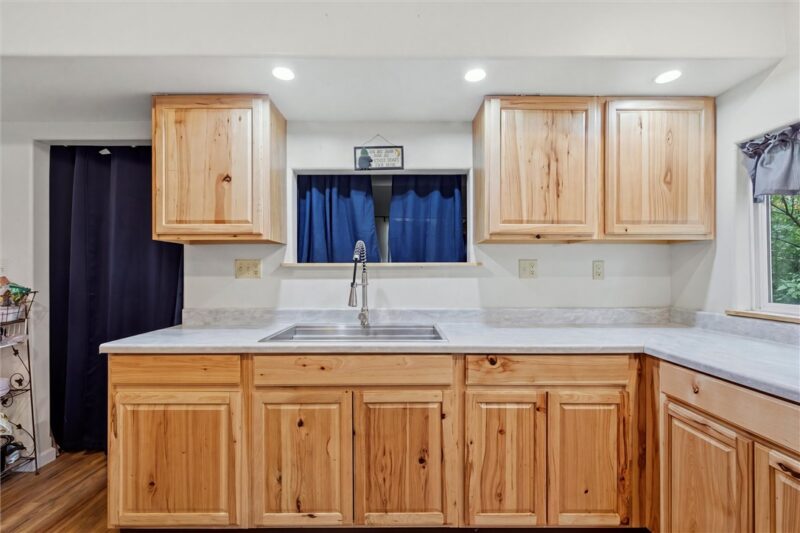 33 Madonna Dr — photo 6