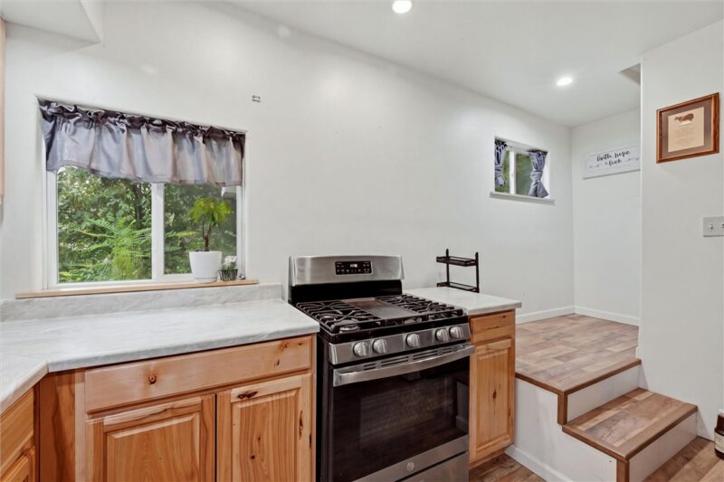 33 Madonna Dr — photo 7