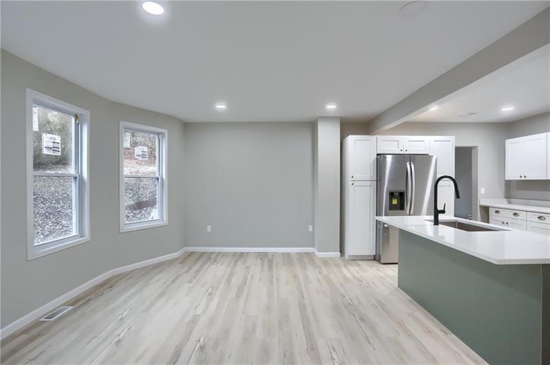 419 Maytide St — photo 7