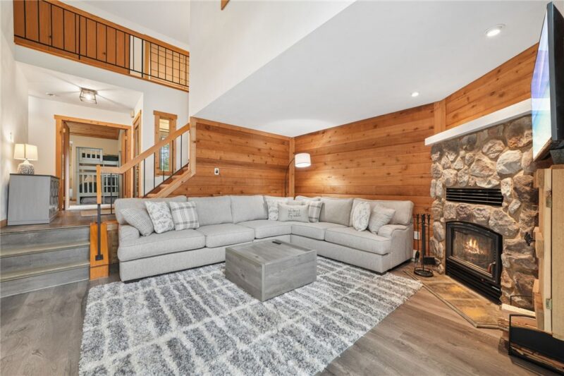 1467 Gebhart Way — photo 4