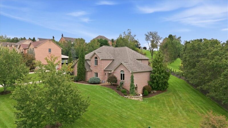 106 Equestrian Dr — photo 3