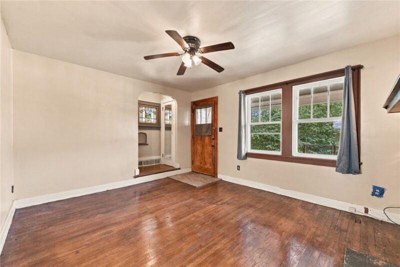 924 Woodbourne Avenue — photo 6