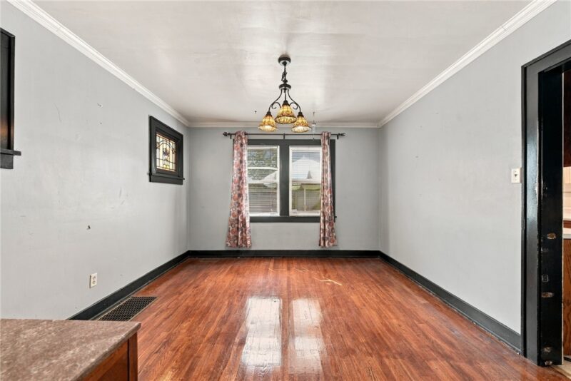 924 Woodbourne Avenue — photo 8