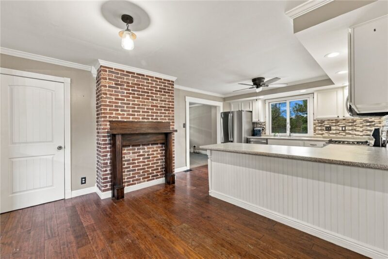 7544 Noblestown Road — photo 3