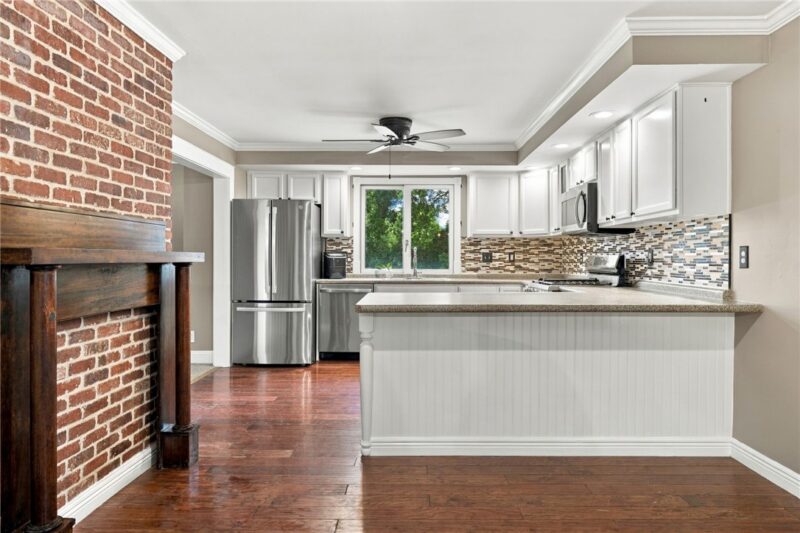 7544 Noblestown Road — photo 4
