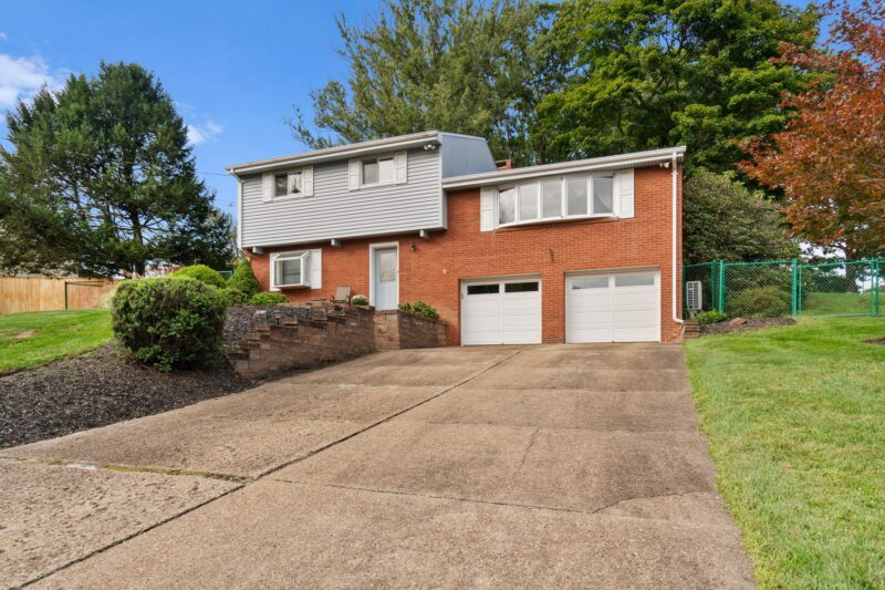 2425 Trotter DRIVE — photo 5