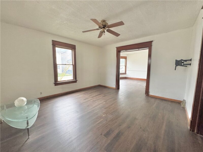 1101 Pollock Ave — photo 3