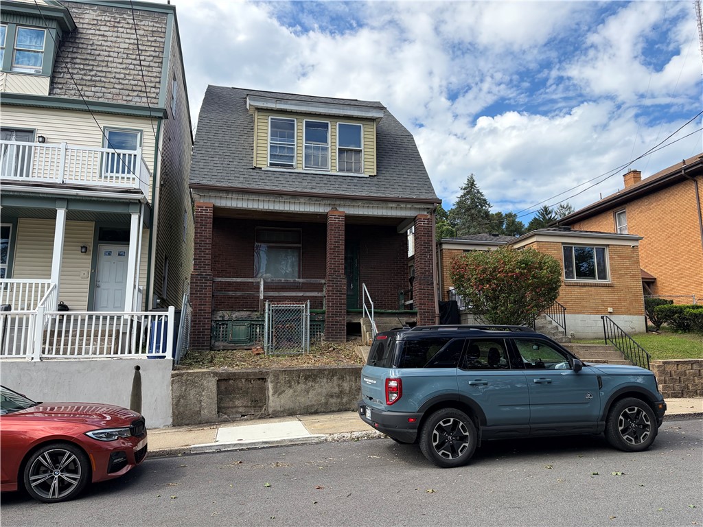 217 henderson — photo 1