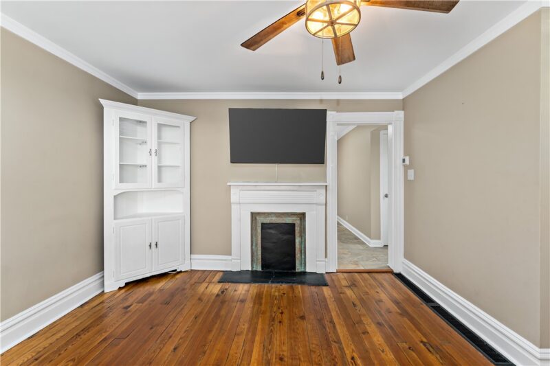 515 Finley Ave — photo 3