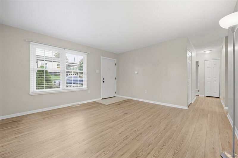 1321 Agnew Avenue — photo 8