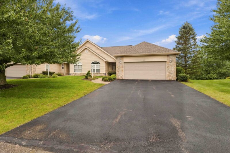 6085 Triple Crown CIRCLE — photo 2