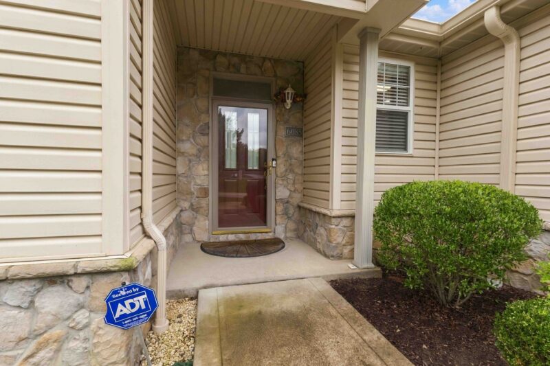 6085 Triple Crown CIRCLE — photo 5