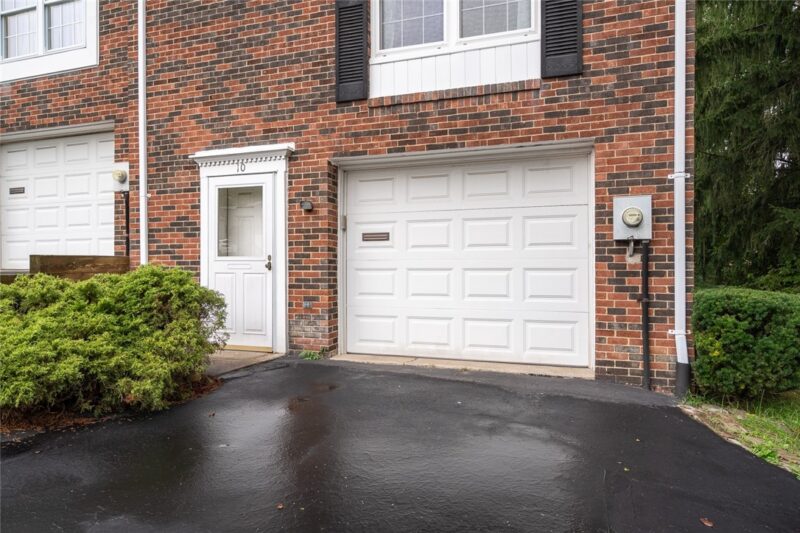 10 Walnut Ct — photo 2