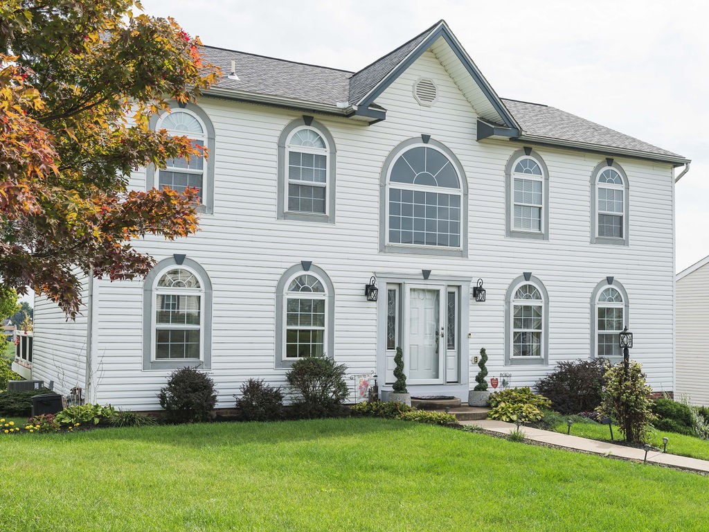 718 Woodbridge Drive — photo 1