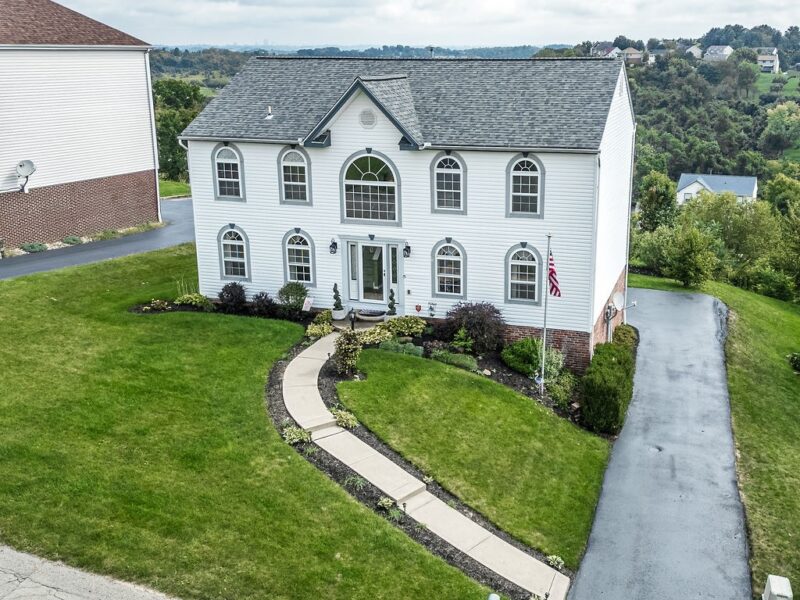 718 Woodbridge Drive — photo 4
