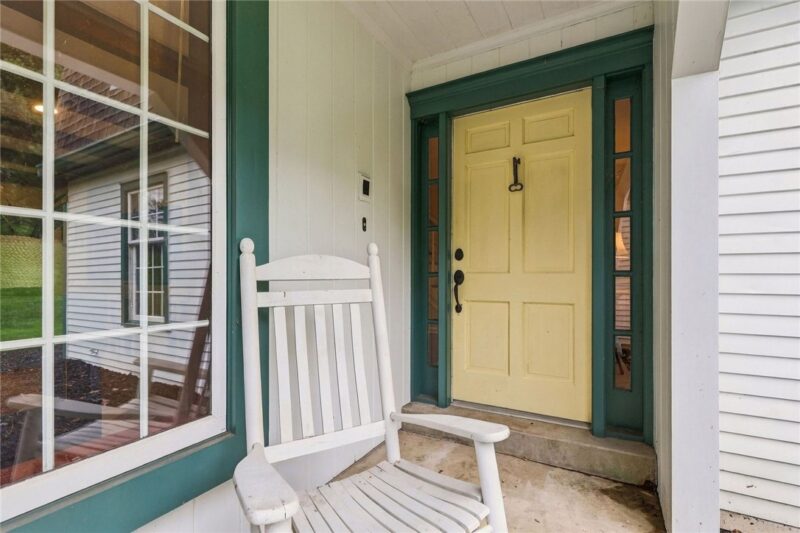 140 Witherow Rd — photo 3