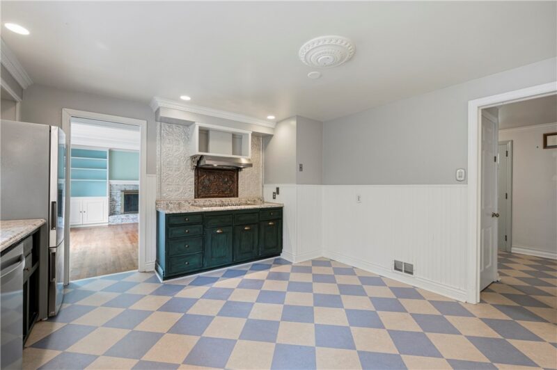 1640 Pinetree Drive — photo 7