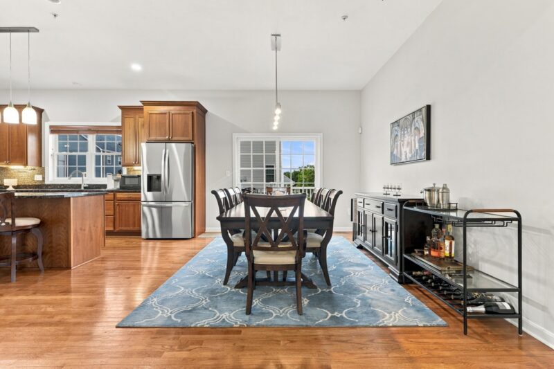241 Riverfront Street — photo 5