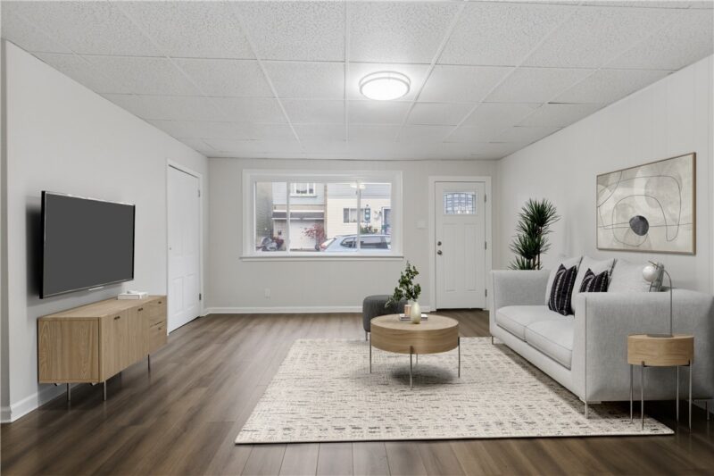 3227 Mary St — photo 3