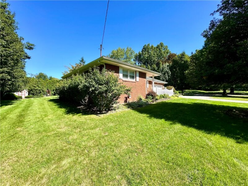 22 Meadowbrook Dr — photo 4