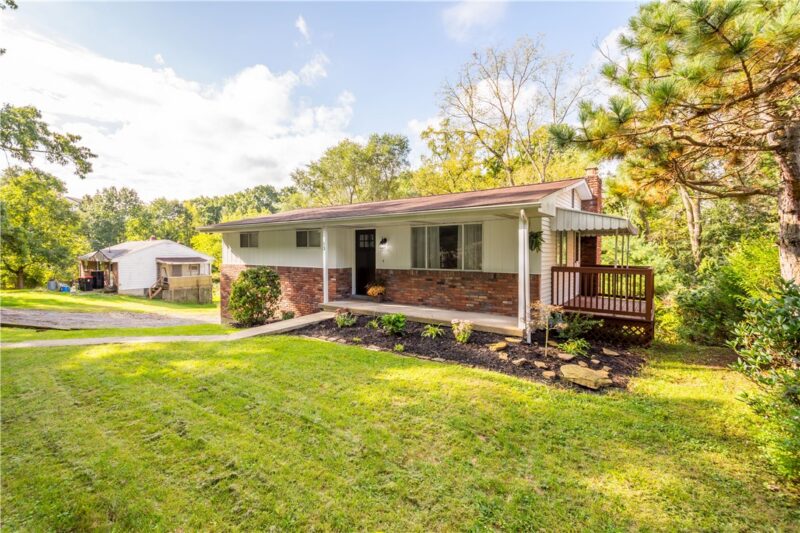 13 Cherokee Dr — photo 2