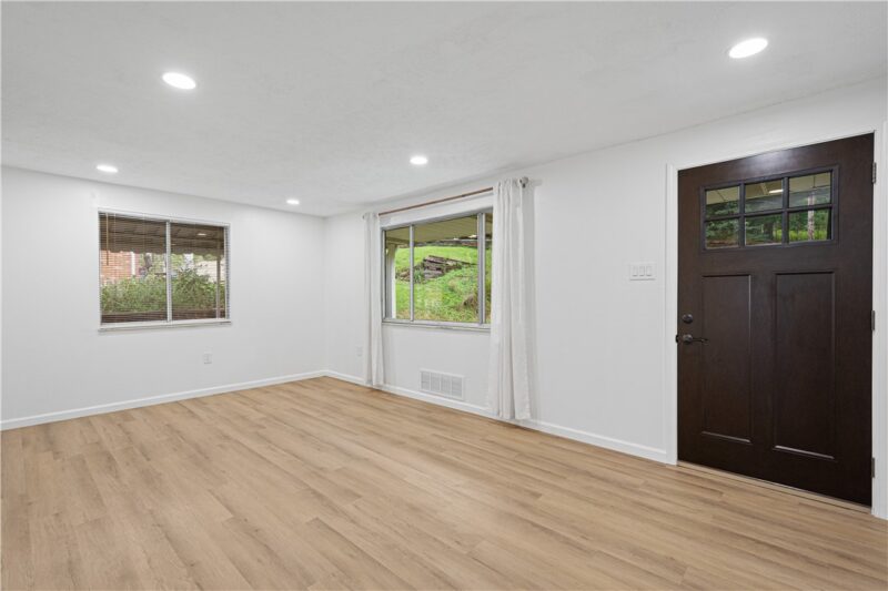 13 Cherokee Dr — photo 5