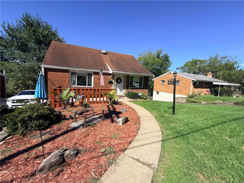 122 S Joslyn Dr — photo 2