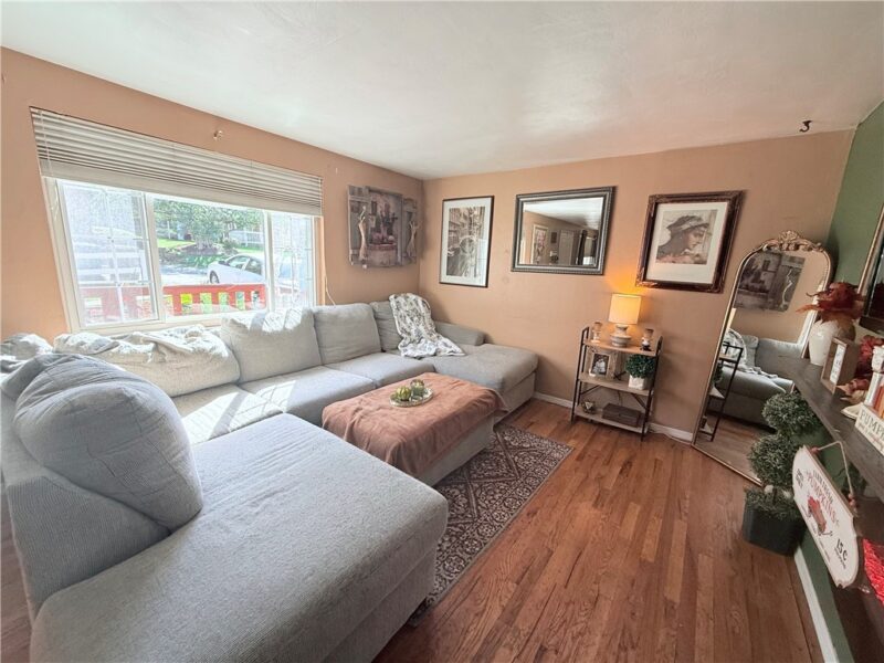 122 S Joslyn Dr — photo 7