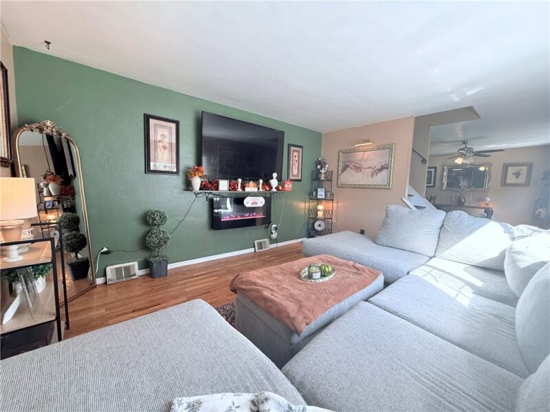 122 S Joslyn Dr — photo 8