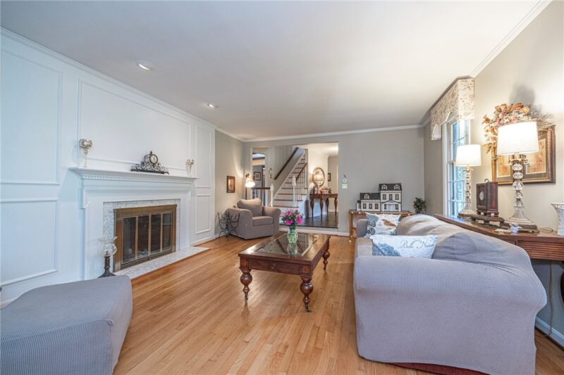 3345 Brookdale Drive — photo 3