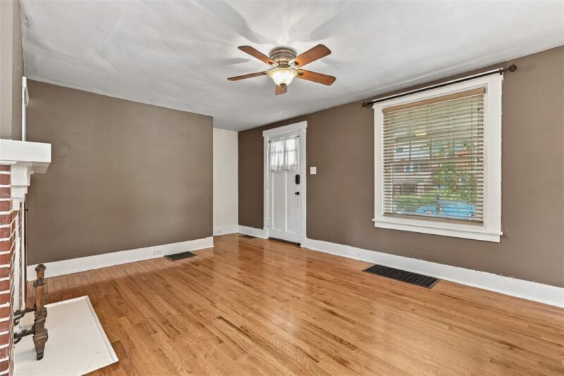 620 Peebles St — photo 7