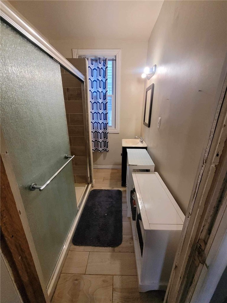 7213 Race St — photo 2