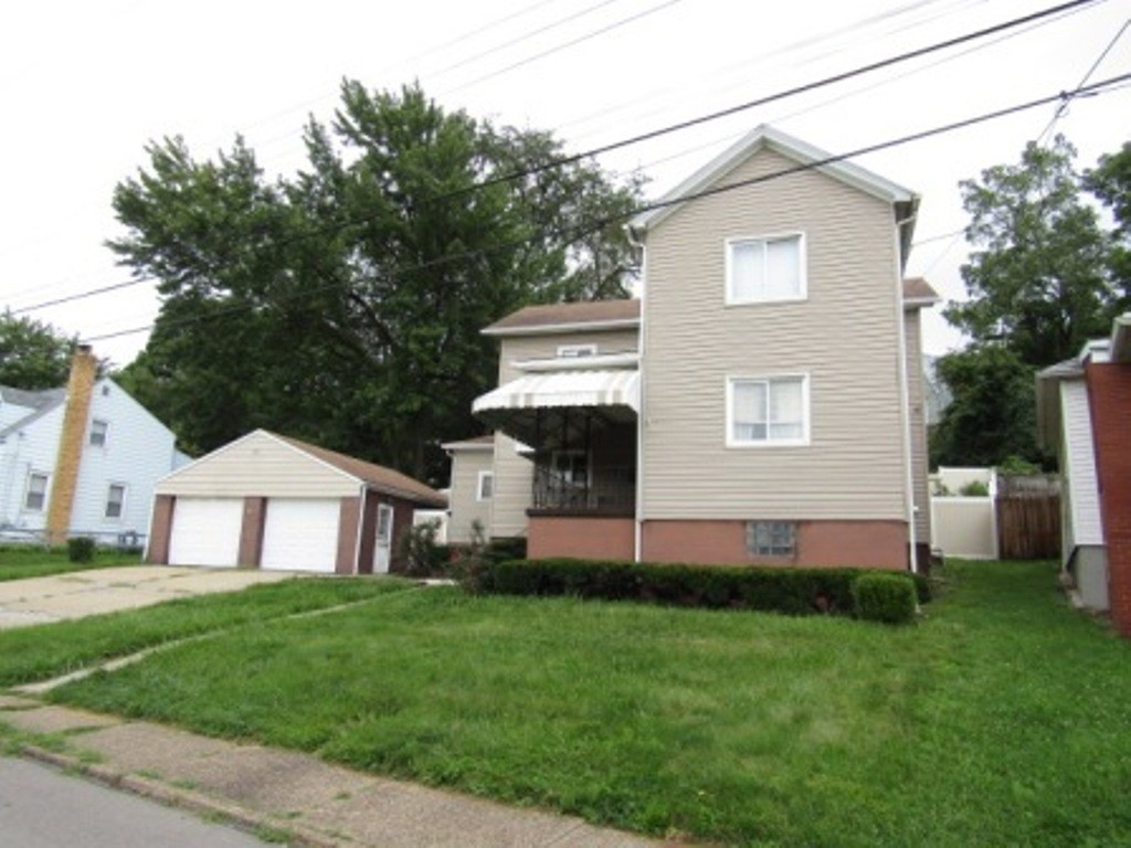 3744 Watson Street — photo 1