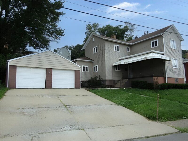 3744 Watson Street — photo 3