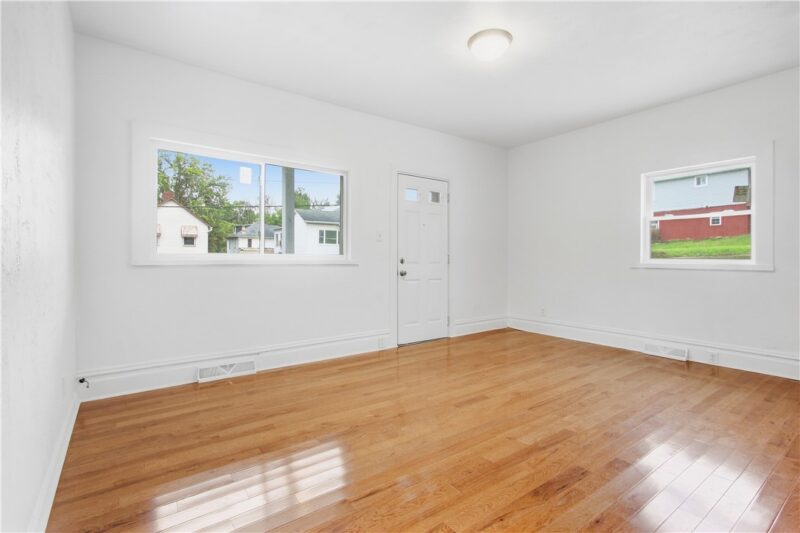 316 Hill St — photo 8