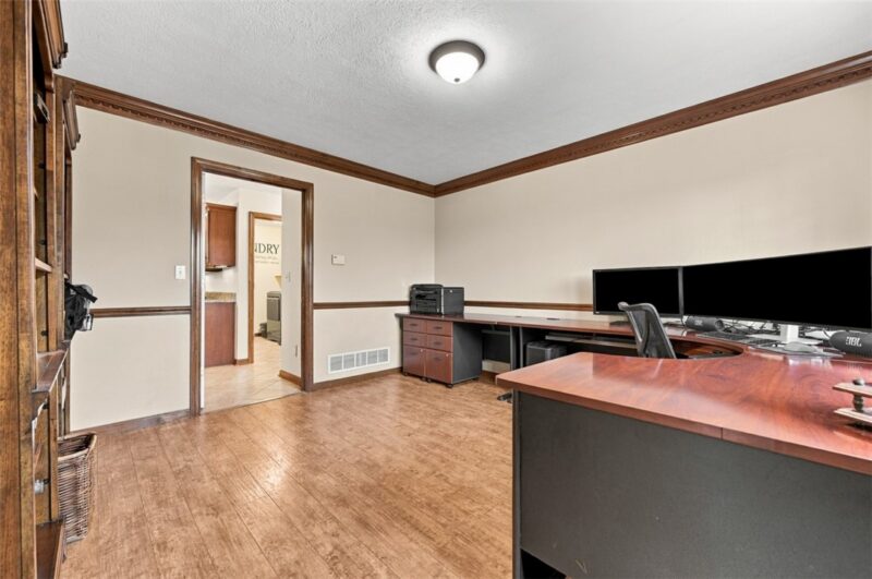 111 Timberlee Drive — photo 8