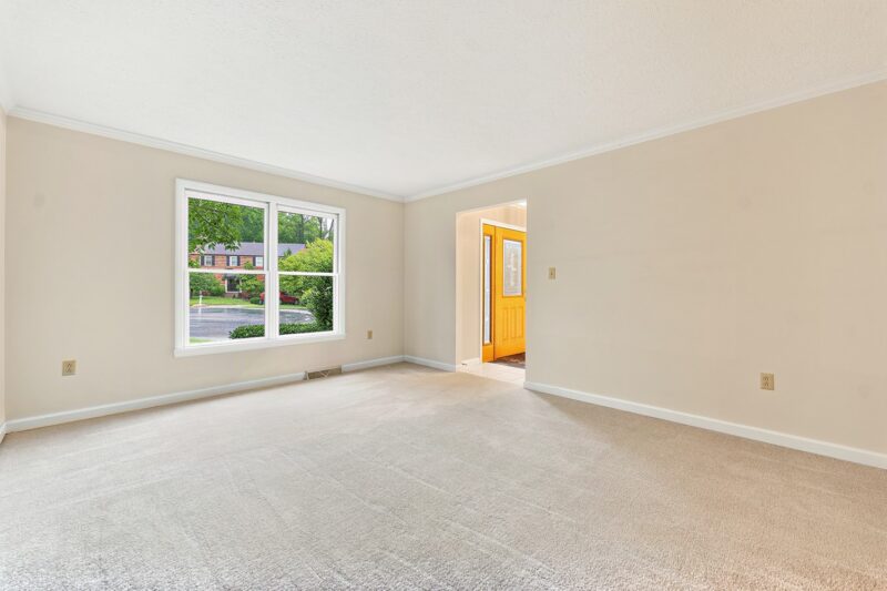 704 Red Barn Court — photo 7