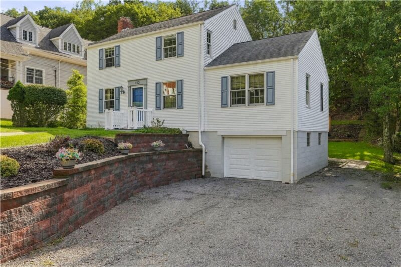 110 Buehner Drive — photo 2