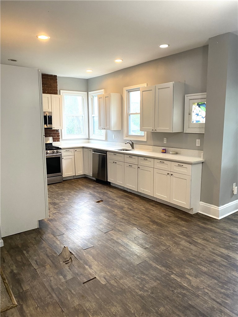 1 Lawson Ave — photo 8