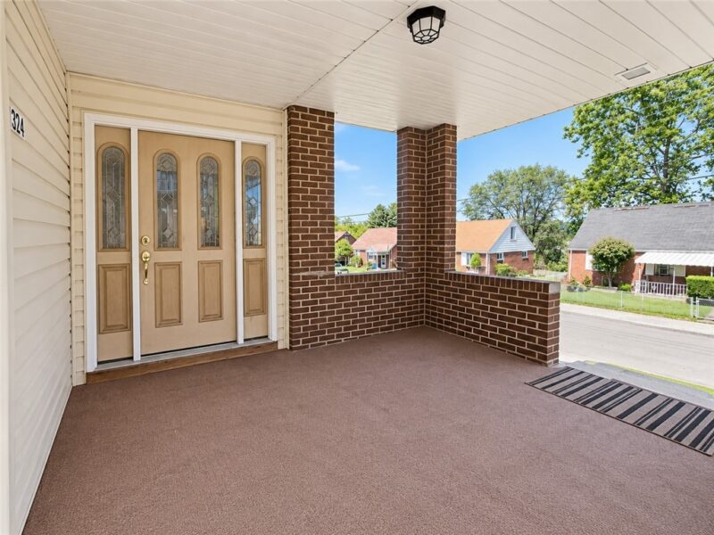 1324 Beverly Road — photo 4