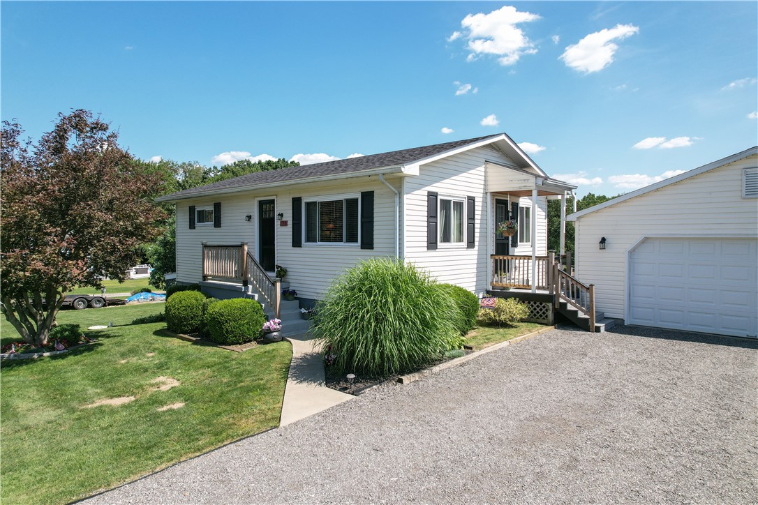 150 Melzina St — photo 1
