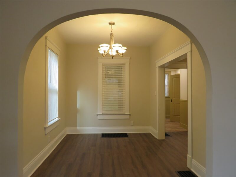 455 McConnell St — photo 8