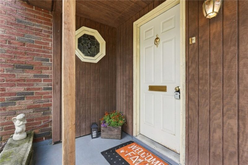 2485 Greentree — photo 7